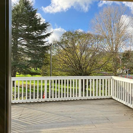 Remuera Spacious Holiday Home オークランド エクステリア 写真